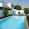 L&A Villa with Private heated Pool in Prainha