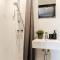Dreamstay Avangard - shared Roof Terrace, High speed Wifi 200 Mbps & Gym