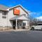 Econo Lodge Inn & Suites - Canandaigua