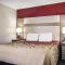 Econo Lodge Inn & Suites - Canandaigua