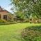 Robeanne House Holiday Accommodation - Shiptonthorpe