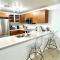Beautiful 1BD 1BTH at Midblock FREE PARKING