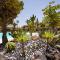Home2Book Bright Apartment with Pool & Terrace