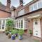 Stable Mews Cottage - Royal Tunbridge Wells