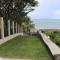 Secluded Ocean Front Overlooking the Marina