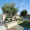 BARCARESA-Villa Flamants Roses