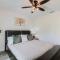 SW Florida Luxury Modern Retreat, King Bed Suite , Close to Beaches / Golfing / Fishing / Air Ports , 2023 Built - 西罗通达