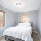 Gorgeous Waterfront 3 Bedroom, 1.5 Bathroom Unit.