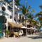 Sayulita Central Hotel