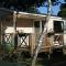 CAMPING LES EMBRUNS 3*