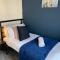 Windsor 4 - Spacious beautiful 4 bdrm maisonette nr Ncle free wifi free parking