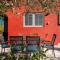 House Rosa - Holiday Home70 metres away from Picena Beach