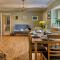 Finest Retreats - Felin Ship