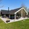Holiday Home Within Walking Distance To The Water