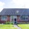 Cosy 3Bed Bungalow in West Kirby, Free Parking - Frankby