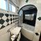 Luxurious 2-Bed Seaside Apartment in Saronida