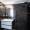 Hip And Fun Apt B