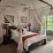 Jacaranda Lodge