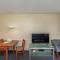 Direct Ocean Front 1 Bedroom 2 Bathrooms Boardwalk Resort Unit 539 Sleeps 8 - ميرتل بيتش