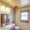 Luxury Mineral Bluff Cabin with Deck and Hot Tub!