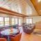 Luxury Mineral Bluff Cabin with Deck and Hot Tub!