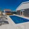 Villa Tomic