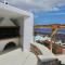 Bluewhite Suites & Villa Santorini - 皮尔戈斯