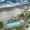 Luxury Oceanfront Penthouse with Pools, Jacuzzis and Spectacular Ocean Views
