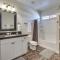 Updated Las Vegas House Patio and Solar Heated Pool - لاس فيغاس
