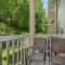 Lazy Bears Den 2103