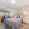 Lazy Bears Den 2103
