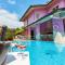 Villa Azzurra Depandance con piscina