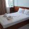 Leonidas Hotel