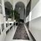Green Corner Villa - Walls Hill - Cosy Luxury Apartment in Central Torquay with Free Parking & EV