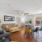 Vacation House! 6BR, FREE Heated Pool, Arcade & Hot Tub