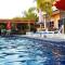 4 Palms Resort