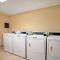 Days Inn by Wyndham Jacksonville Airport
