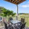 Elegant 3BR/2BA Condo Near Beaches & Attractions - ملبورن