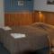 Golden Leaf Motel