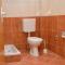 Apartments by the sea Gradac, Makarska - 13681