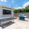Hollywood Paradise Luxury 4BR 3BA Home and Outdoor Fun with Heated Pool