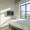 McCormick Place Secret Oasis with Optional parking for up to 8 guests