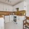 1 Bay View Court