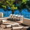 A beachfront villa near Omiš with a sauna and a gym