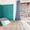 Nice bedroom close to the train station and the city centre
