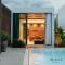 H2 Pool Villa - Csiangmaj