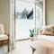 Stay Urban - Stylish Scandinavian Gem with French Balcony