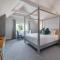 Killarney Heights Hotel
