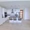 Lighthouse Point Residences - West Bay