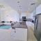 Lighthouse Point Residences - West Bay